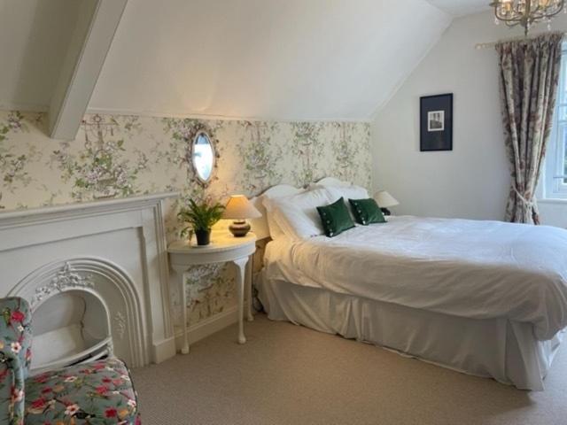The Mount Somerton Retreat - Nr Bruton, Glastonbury, The Spectacular Wells Cathedral, Millfield School, Leonardo Helicopters, Yeovilton Extérieur photo